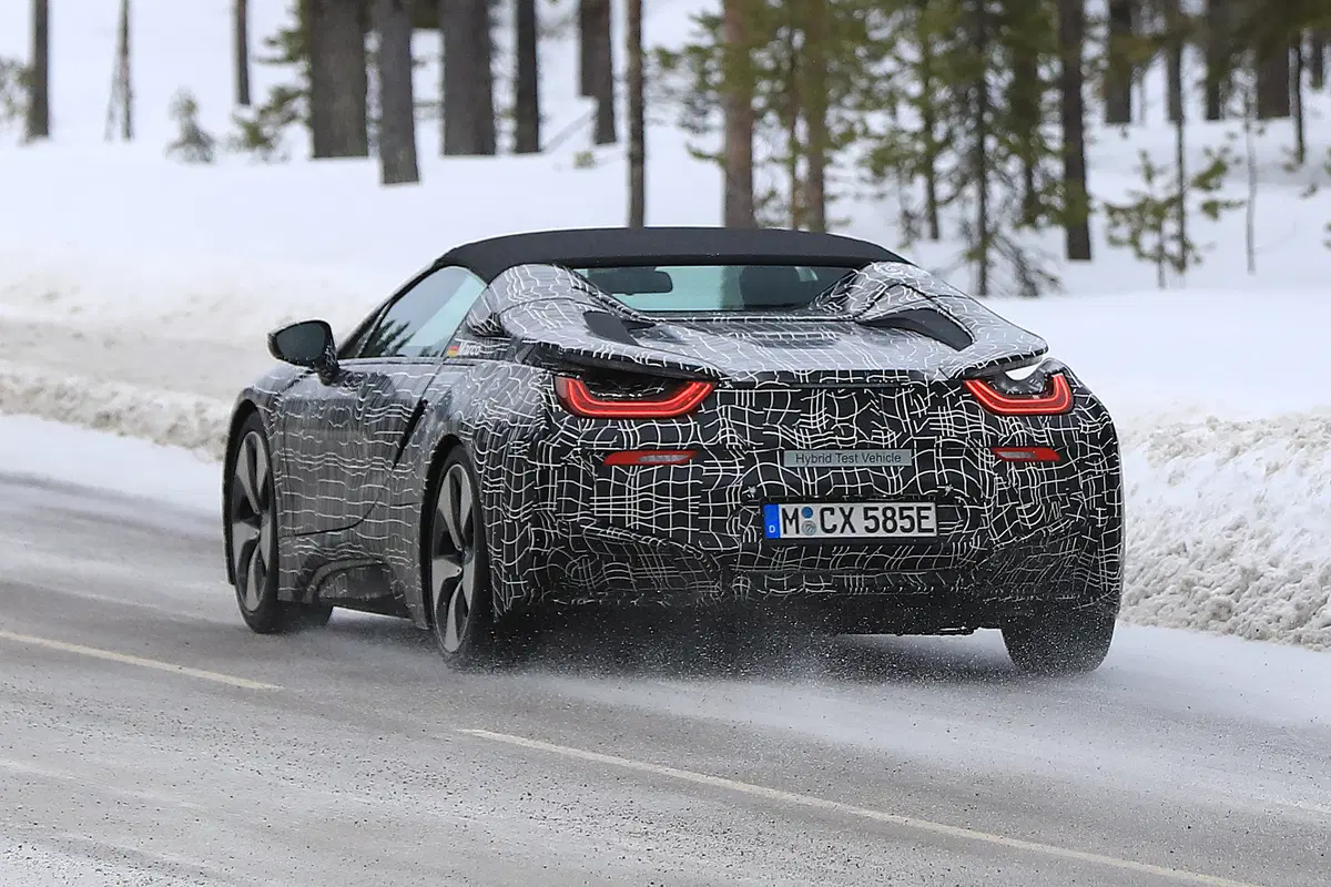 Nuova i8 Spyder: ecco le immagini della BMW scoperta attesa per il 2018 (5)