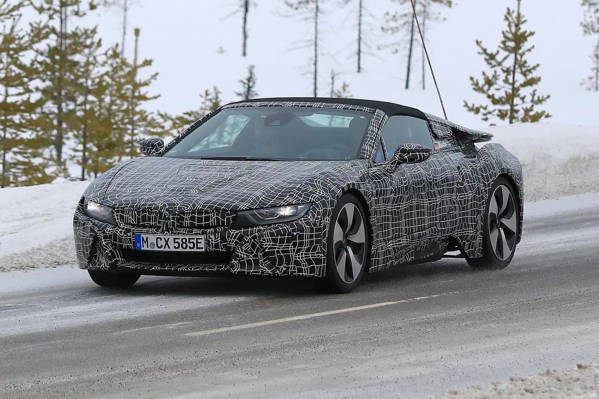 Nuova i8 Spyder: ecco le immagini della BMW scoperta attesa per il 2018 (2)