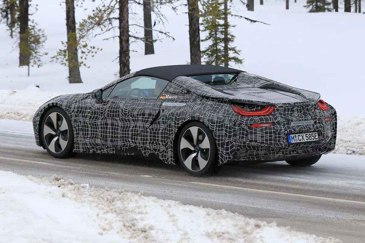 Nuova i8 Spyder: ecco le immagini della BMW scoperta attesa per il 2018 (6)