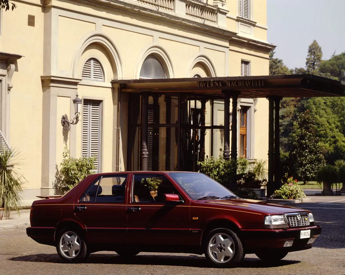 Lancia Thema 8.32: il motore “by Ferrari” lo faceva anche Ducati (7)