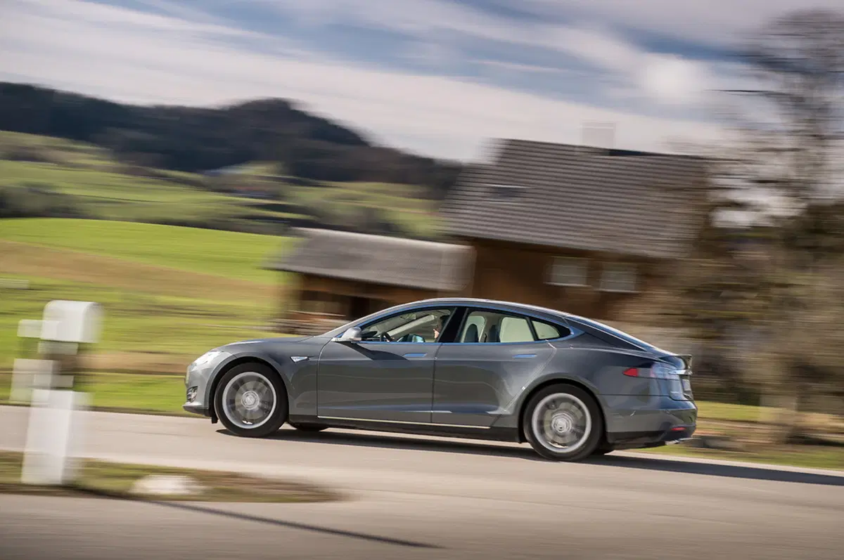 Tesla Model S P90D | Test Drive #AMboxing (3)