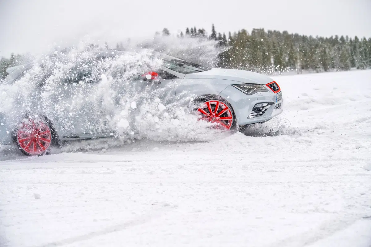 Seat Leon Cupra ST MY2017: come va la 4Drive sulla neve! [Video Primo Test] (11)