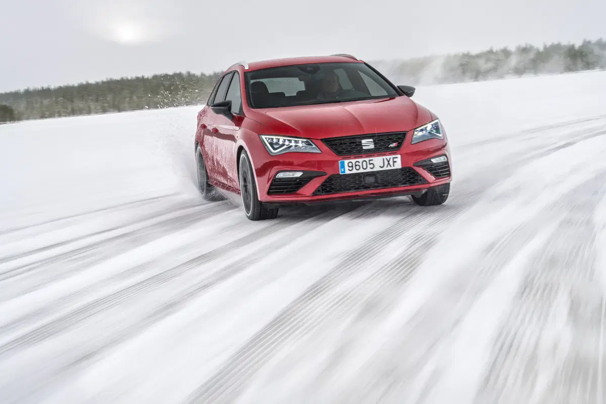 Seat Leon Cupra ST MY2017: come va la 4Drive sulla neve! [Video Primo Test] (6)