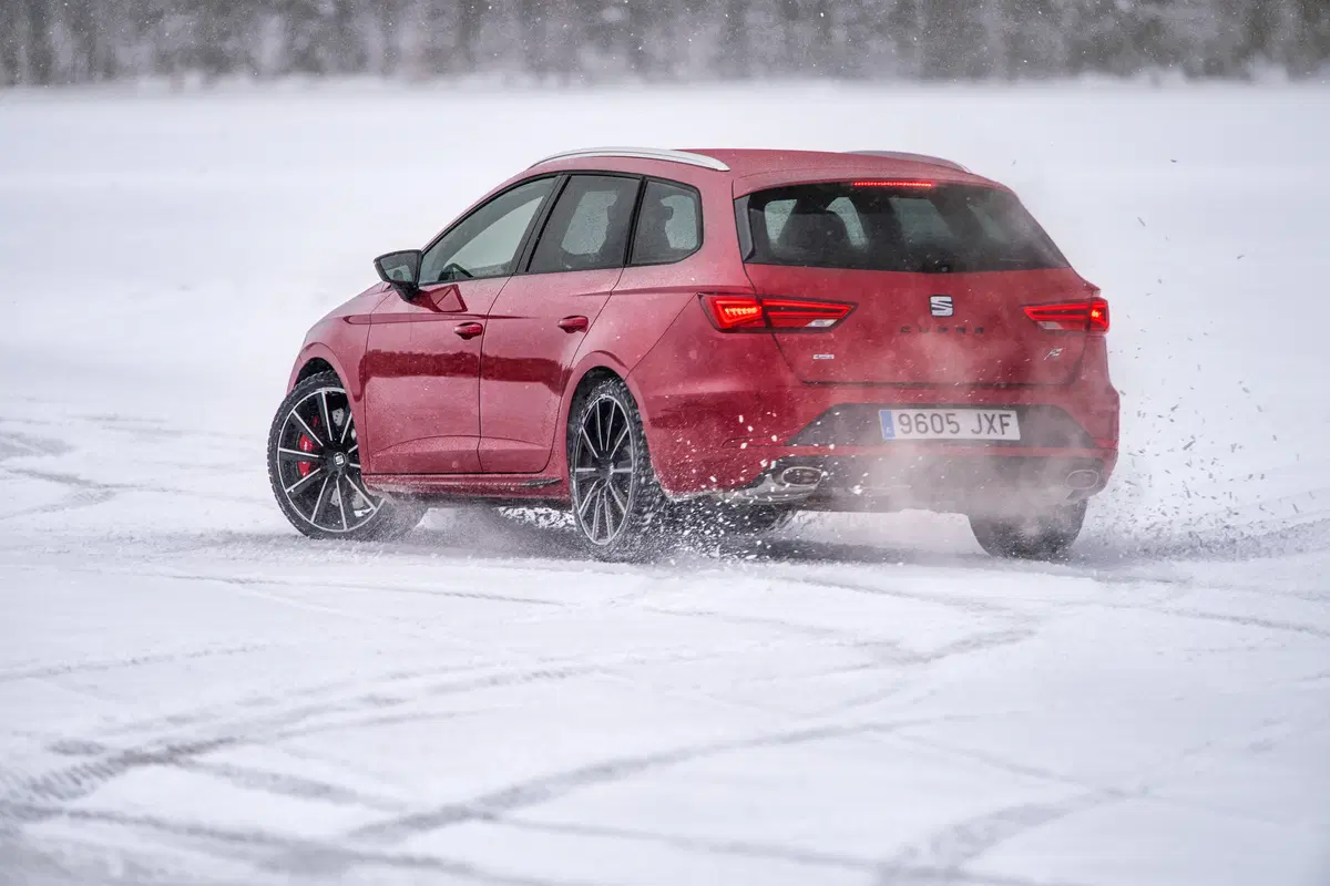 Seat Leon Cupra ST MY2017: come va la 4Drive sulla neve! [Video Primo Test] (4)