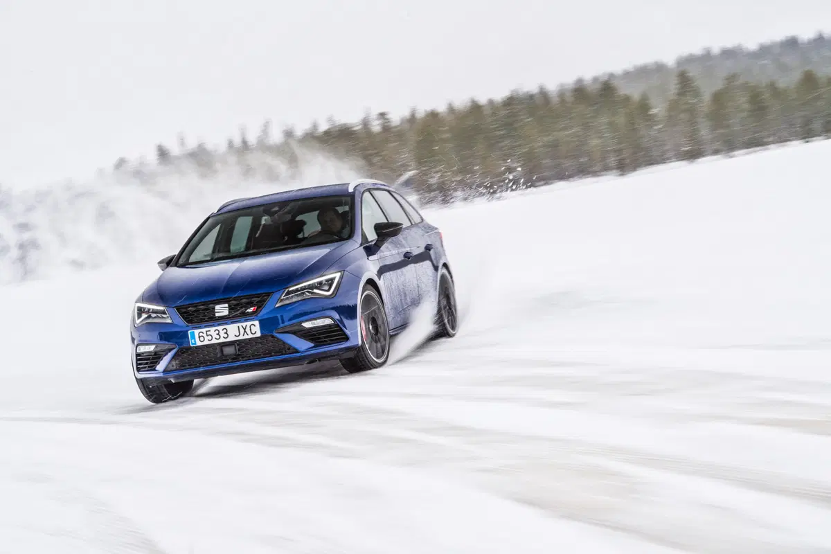 Seat Leon Cupra ST MY2017: come va la 4Drive sulla neve! [Video Primo Test] (16)