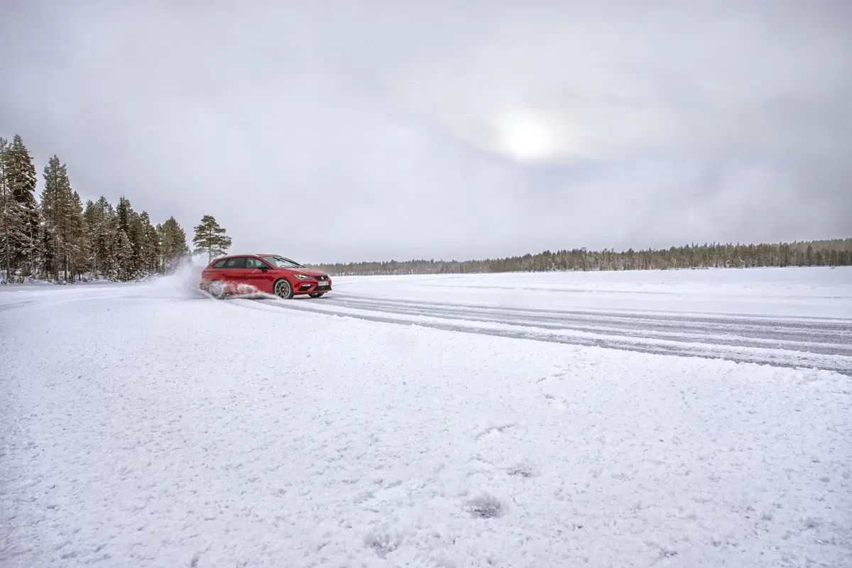 Seat Leon Cupra ST MY2017: come va la 4Drive sulla neve! [Video Primo Test] (17)