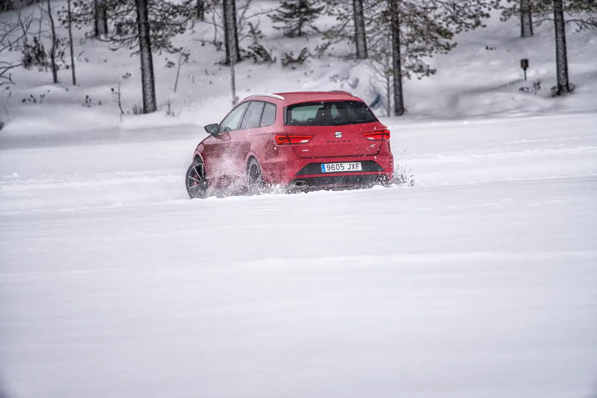 Seat Leon Cupra ST MY2017: come va la 4Drive sulla neve! [Video Primo Test] (19)