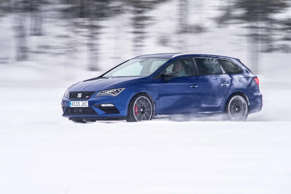 Seat Leon Cupra ST MY2017: come va la 4Drive sulla neve! [Video Primo Test] (20)