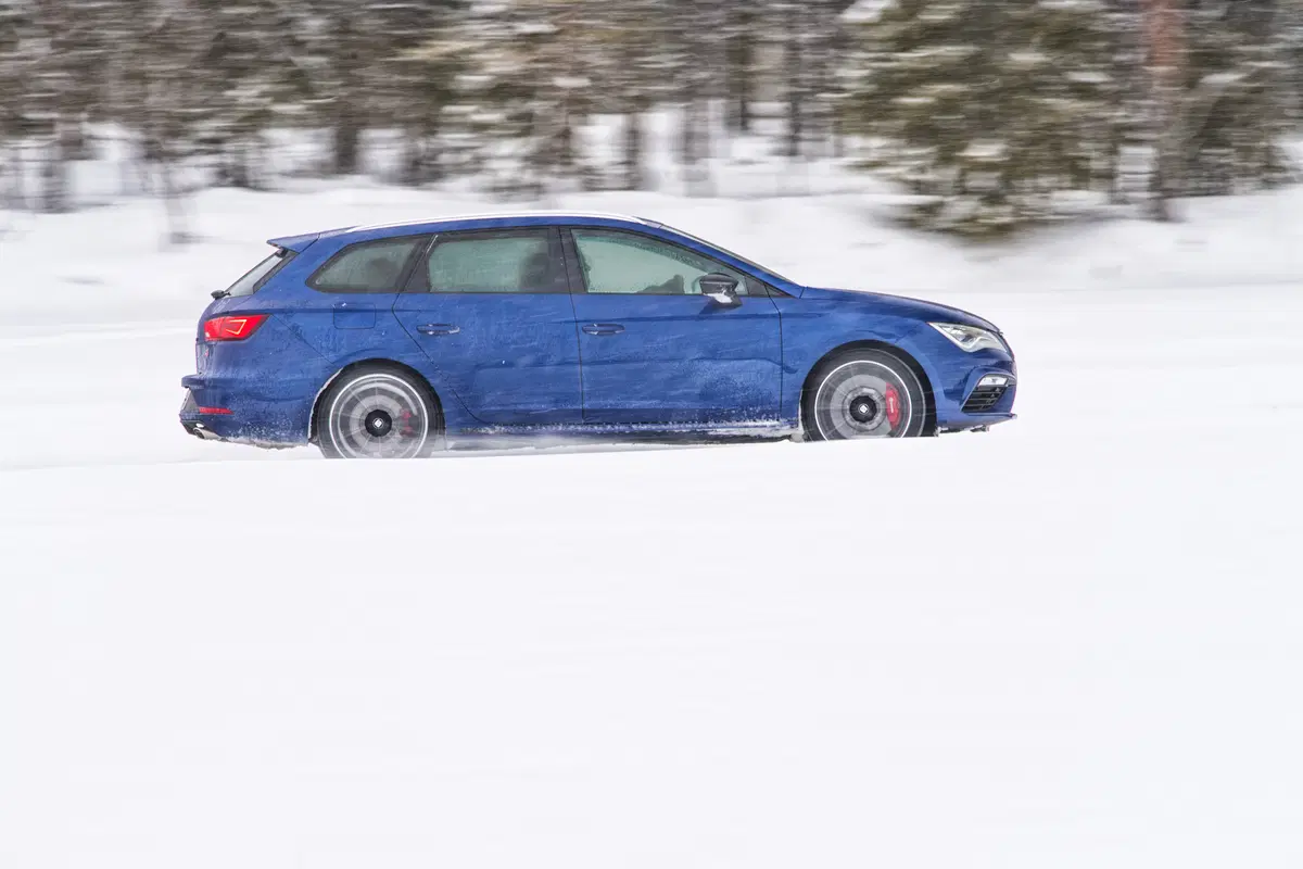 Seat Leon Cupra ST MY2017: come va la 4Drive sulla neve! [Video Primo Test] (22)