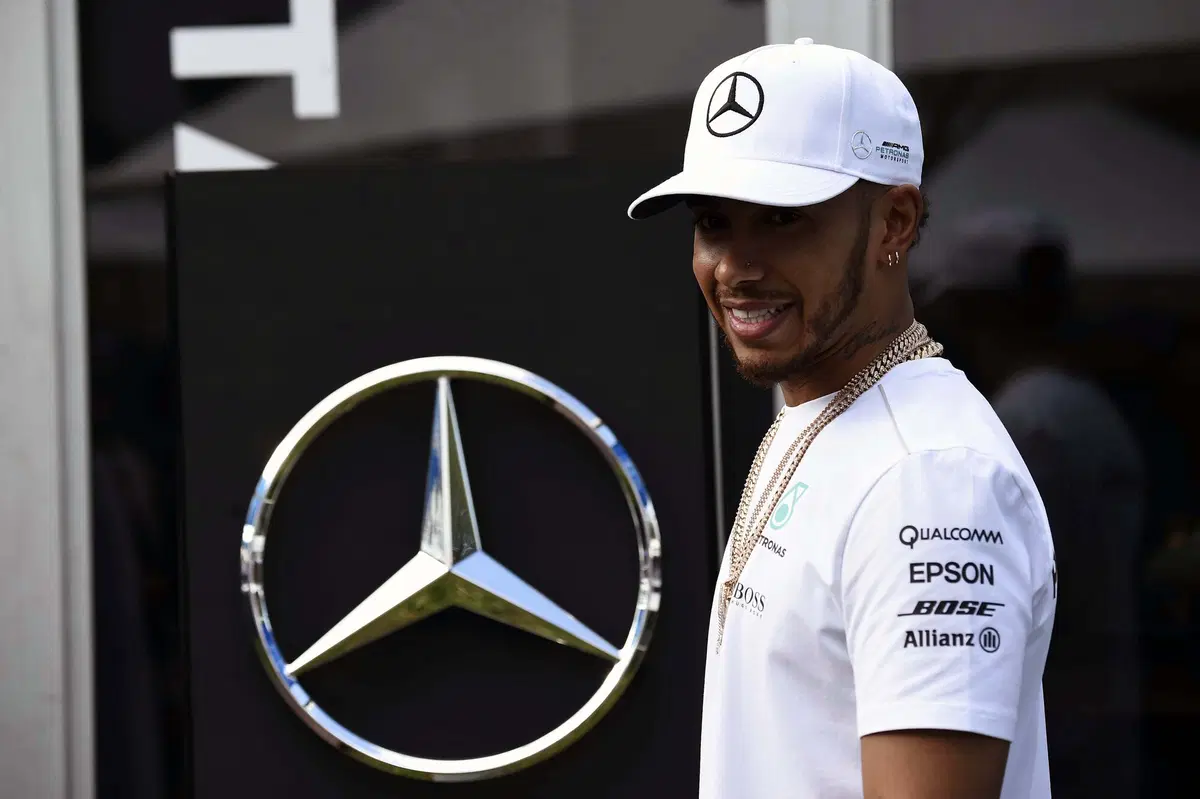 F1, GP Australia 2017, FP2: Hamilton al top