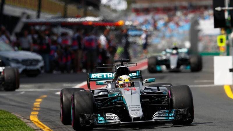 F1, GP Australia 2017, FP2: Hamilton al top
