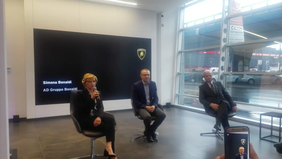 Lamborghini inaugura la nuova concessionaria a Milano con Bonaldi (8)