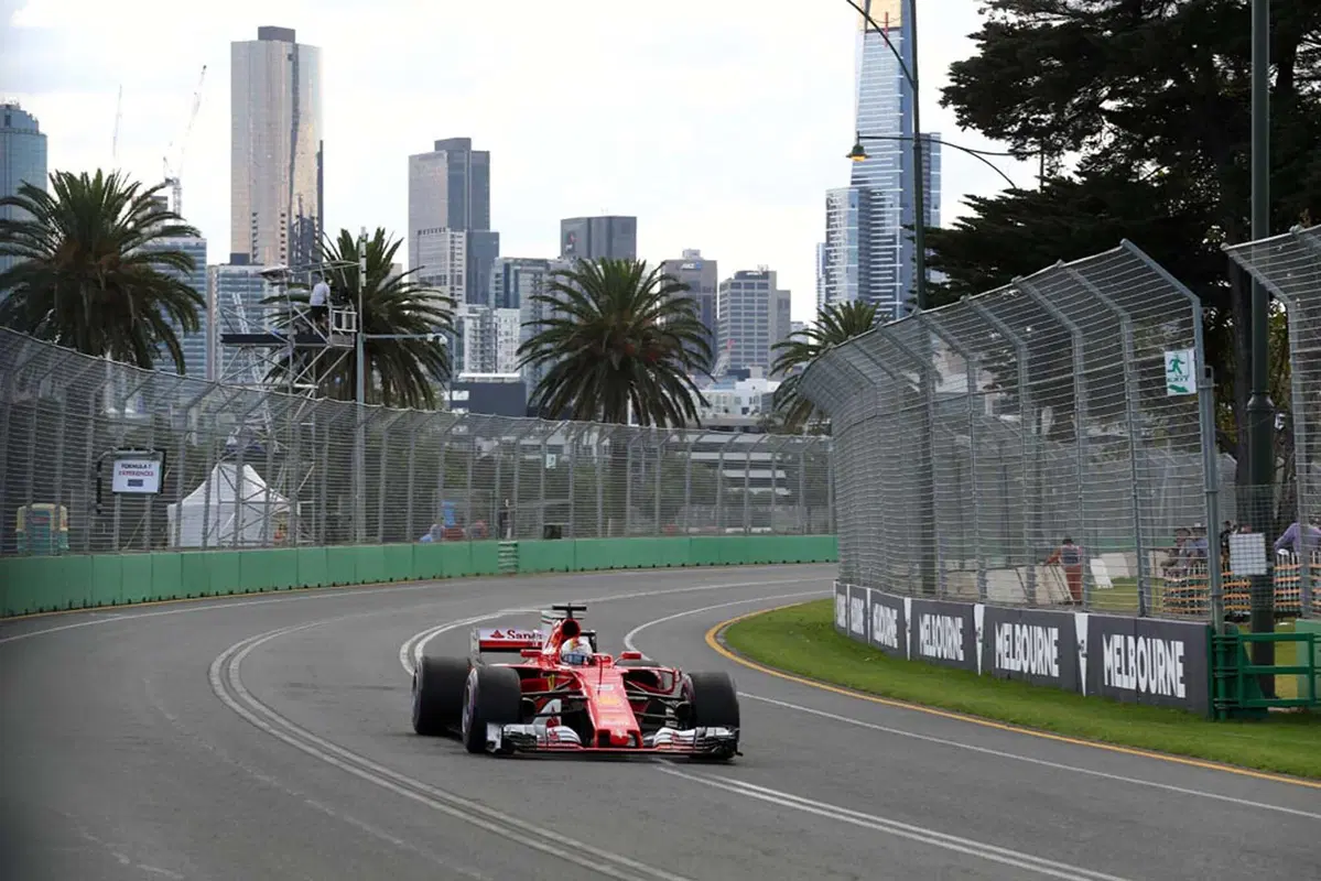 F1, GP Australia 2017: pole per Hamilton. Secondo Vettel (26)