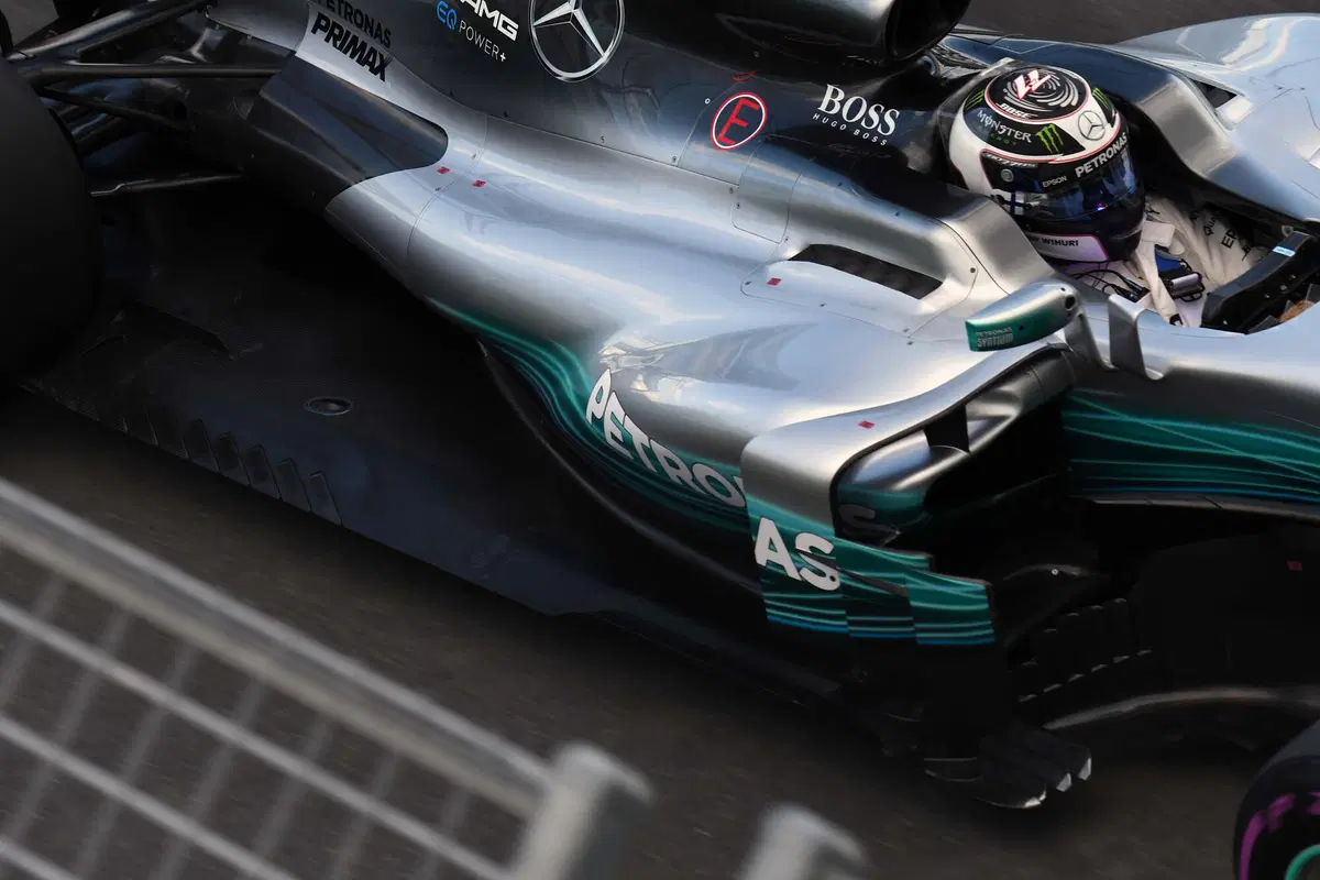 F1, GP Australia 2017: pole per Hamilton. Secondo Vettel (7)