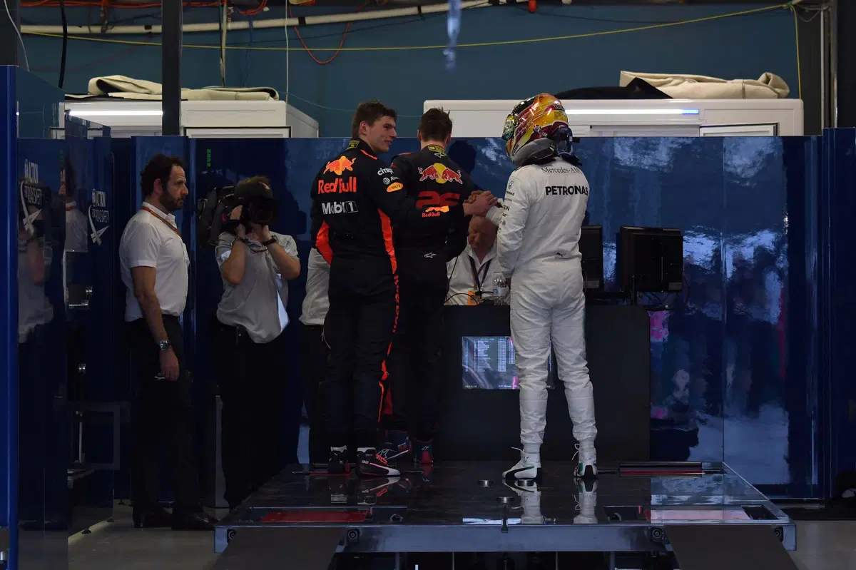 F1, GP Australia 2017: pole per Hamilton. Secondo Vettel (18)