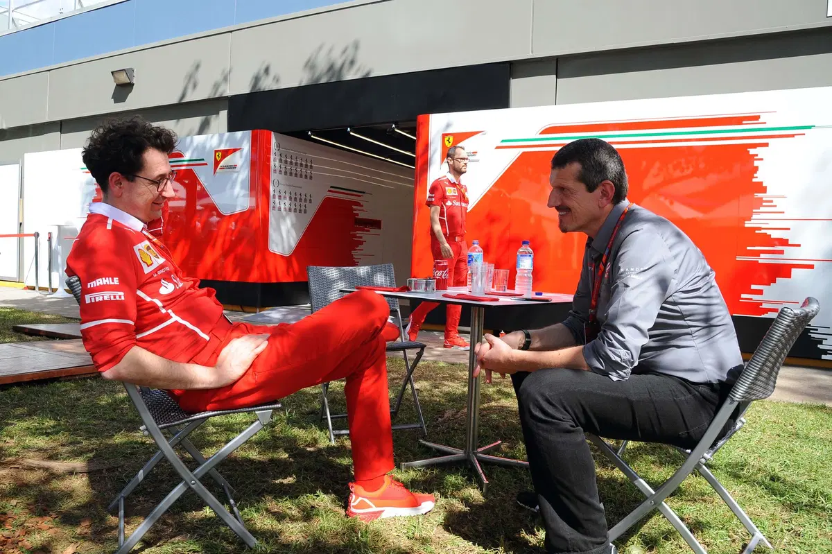 F1, GP Australia 2017: pole per Hamilton. Secondo Vettel (32)