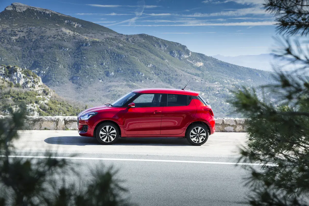 Nuova Suzuki Swift 2017: cittadina di carattere! [Video Primo Test] (8)