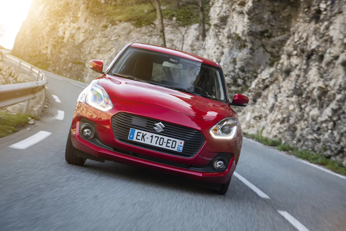 Nuova Suzuki Swift 2017: cittadina di carattere! [Video Primo Test] (7)