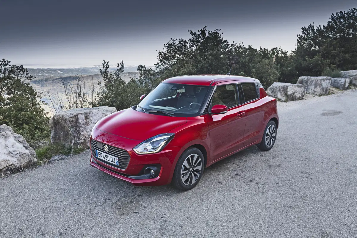 Nuova Suzuki Swift 2017: cittadina di carattere! [Video Primo Test] (10)