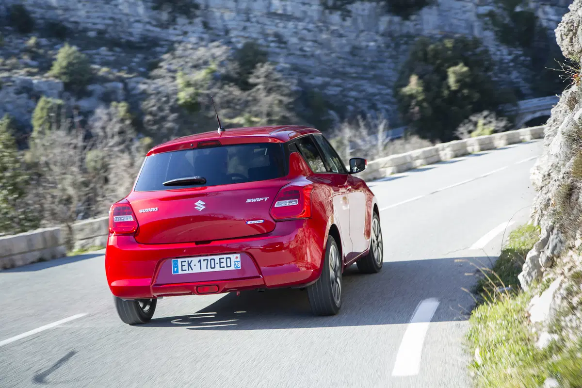 Nuova Suzuki Swift 2017: cittadina di carattere! [Video Primo Test] (12)
