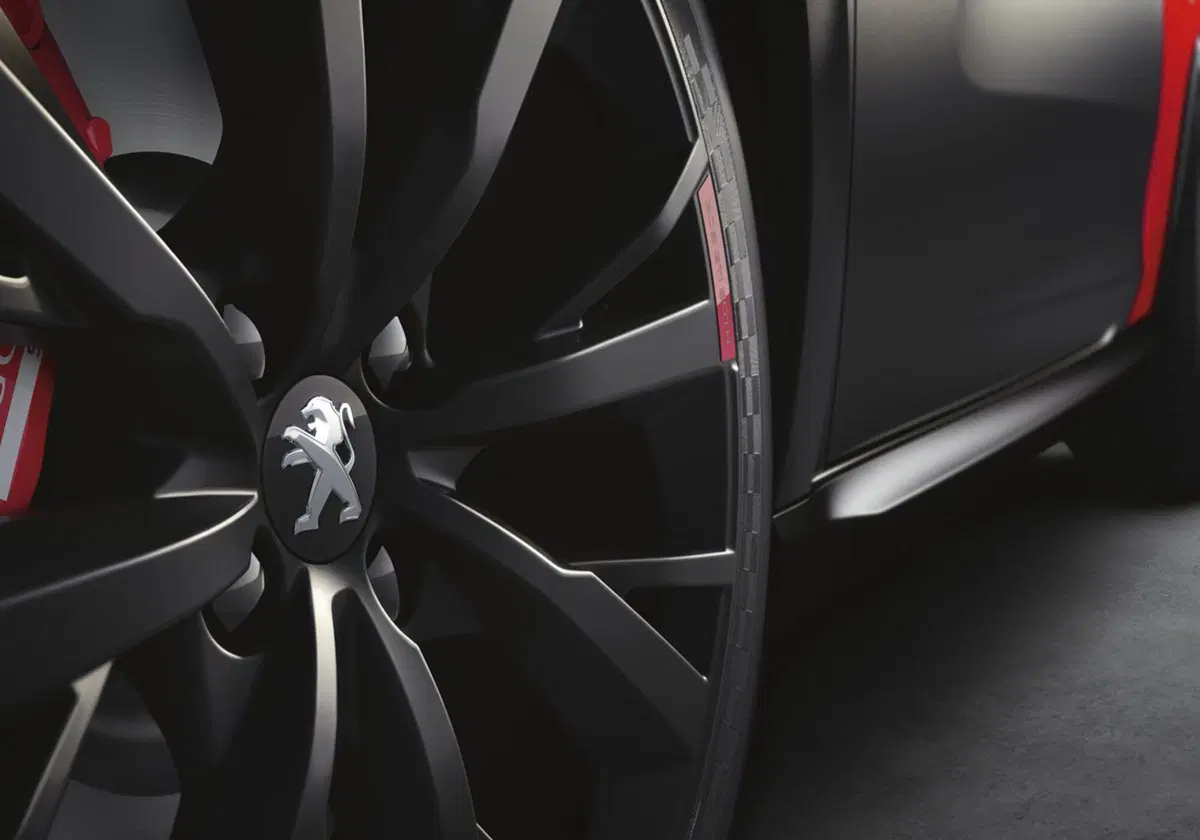 Confronto Heritage, Peugeot: 205 GTi Vs 208 GTi (13)