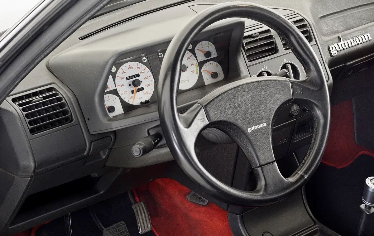 Confronto Heritage, Peugeot: 205 GTi Vs 208 GTi