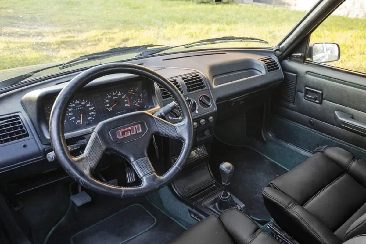 Confronto Heritage, Peugeot: 205 GTi Vs 208 GTi (7)
