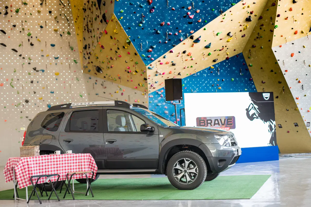 Dacia: ecco la serie speciale Brave (12)