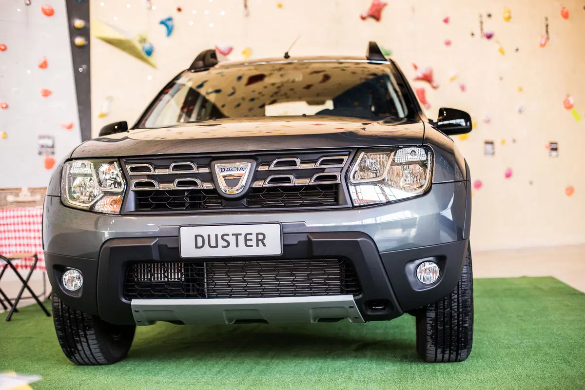 Dacia: ecco la serie speciale Brave (24)
