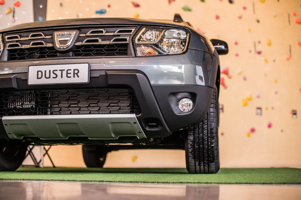 Dacia: ecco la serie speciale Brave (27)