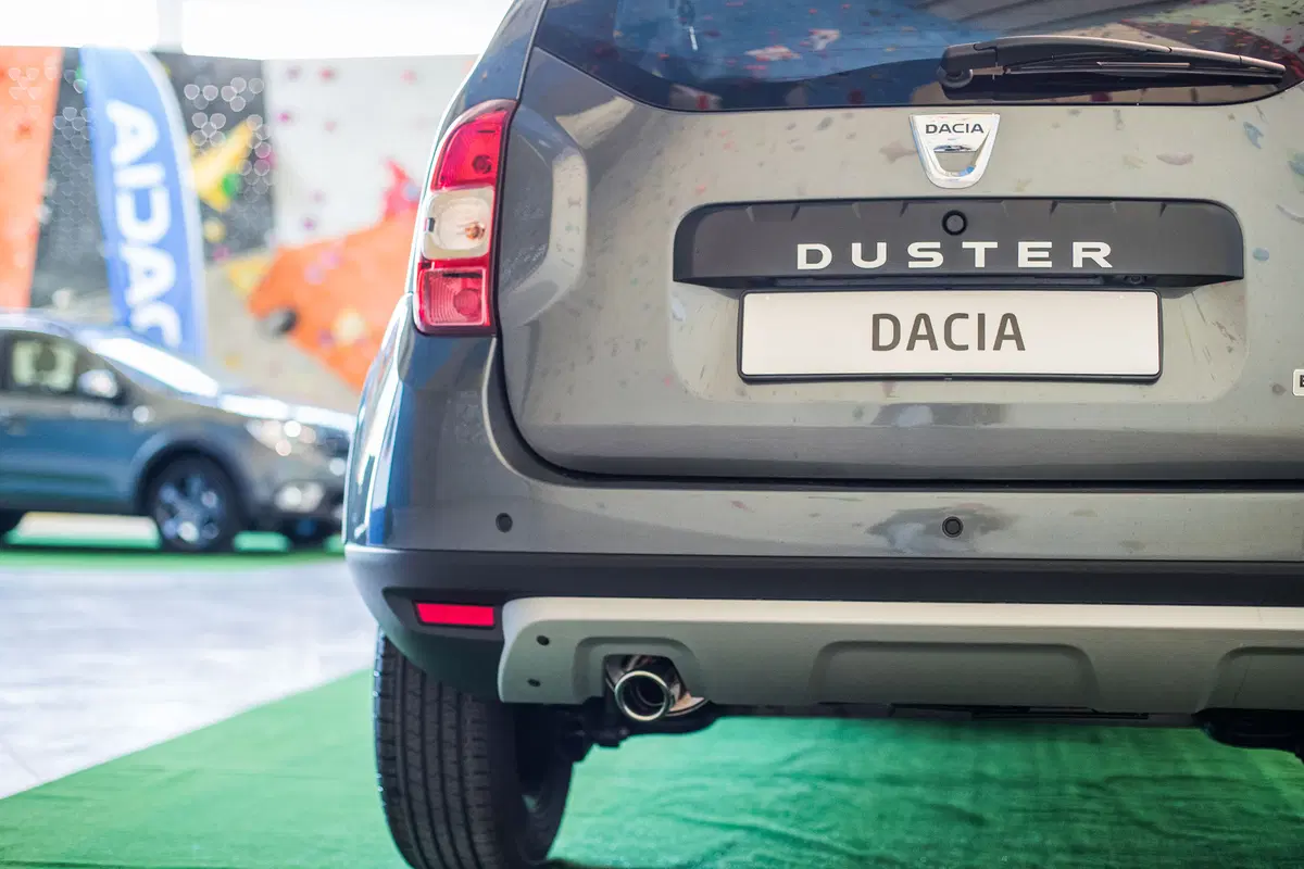 Dacia: ecco la serie speciale Brave (28)