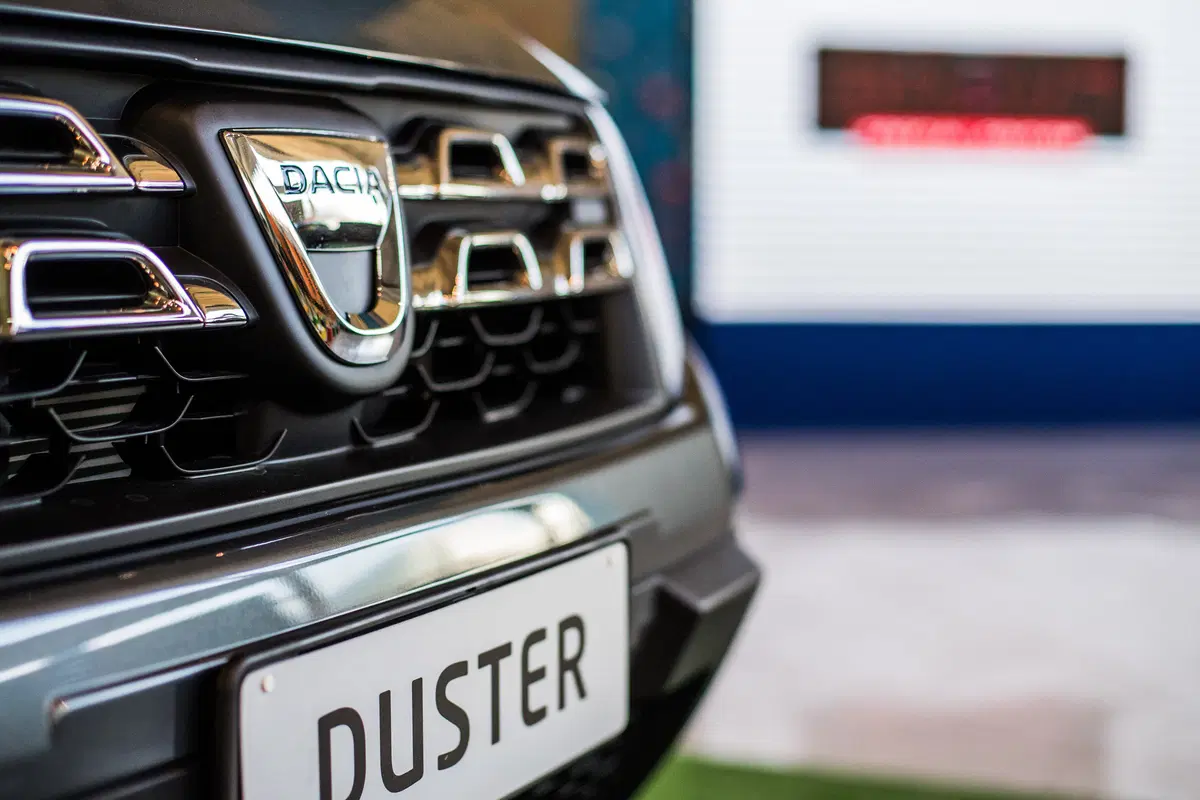 Dacia: ecco la serie speciale Brave (31)