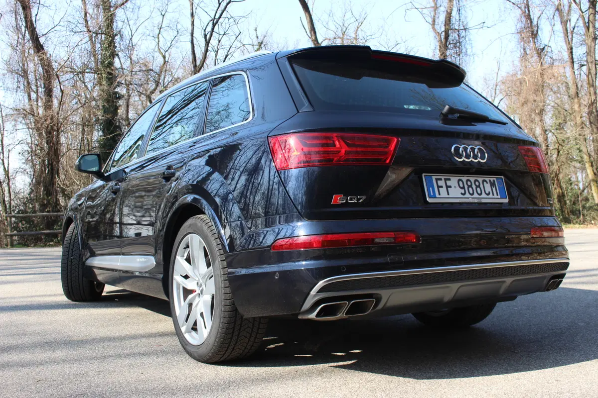 Audi SQ7 | Test drive #AMboxing (2)