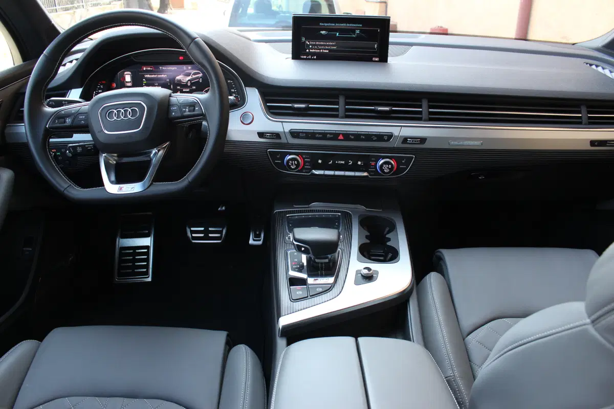 Audi SQ7 | Test drive #AMboxing (12)
