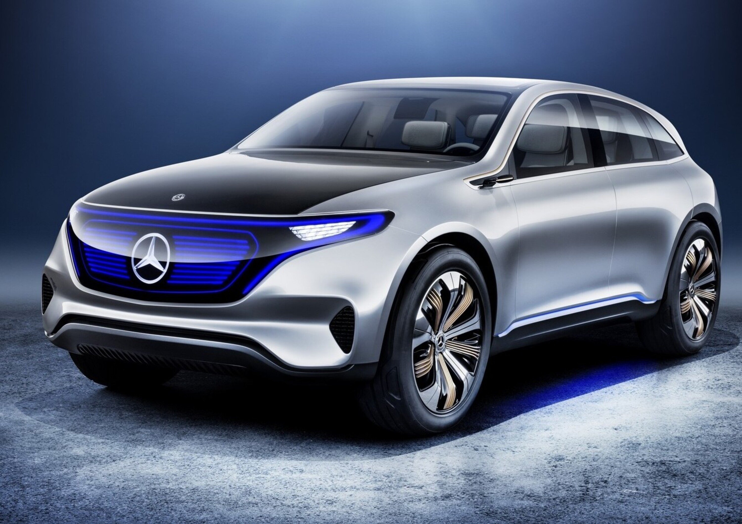 Mercedes: 10 elettriche entro il 2022