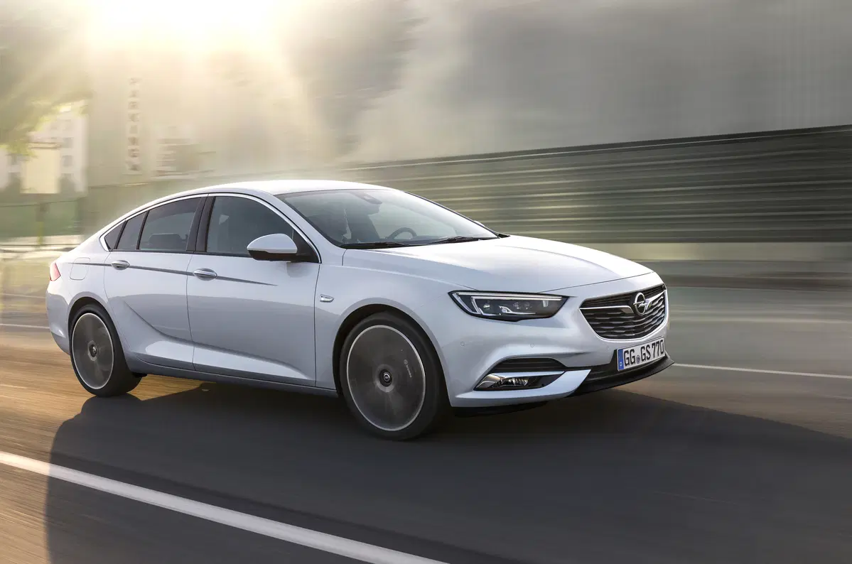 Opel Insignia Grand Sport [Video primo test] (5)