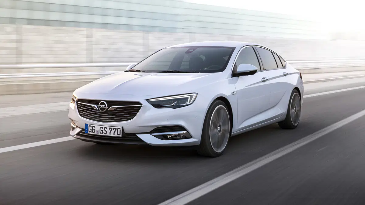 Opel Insignia Grand Sport [Video primo test] (10)