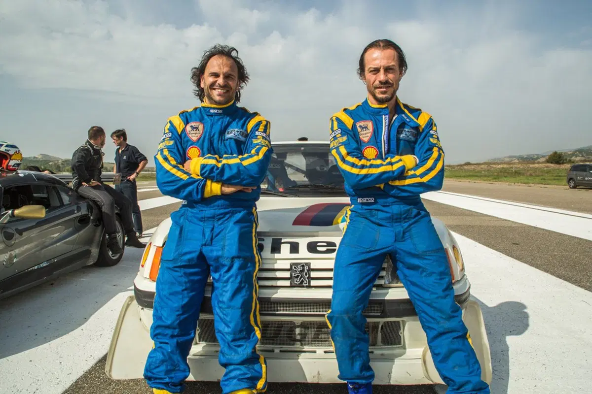 Stefano Accorsi e Paolo Andreucci, allievo e maestro in “Veloce come il vento” (2)