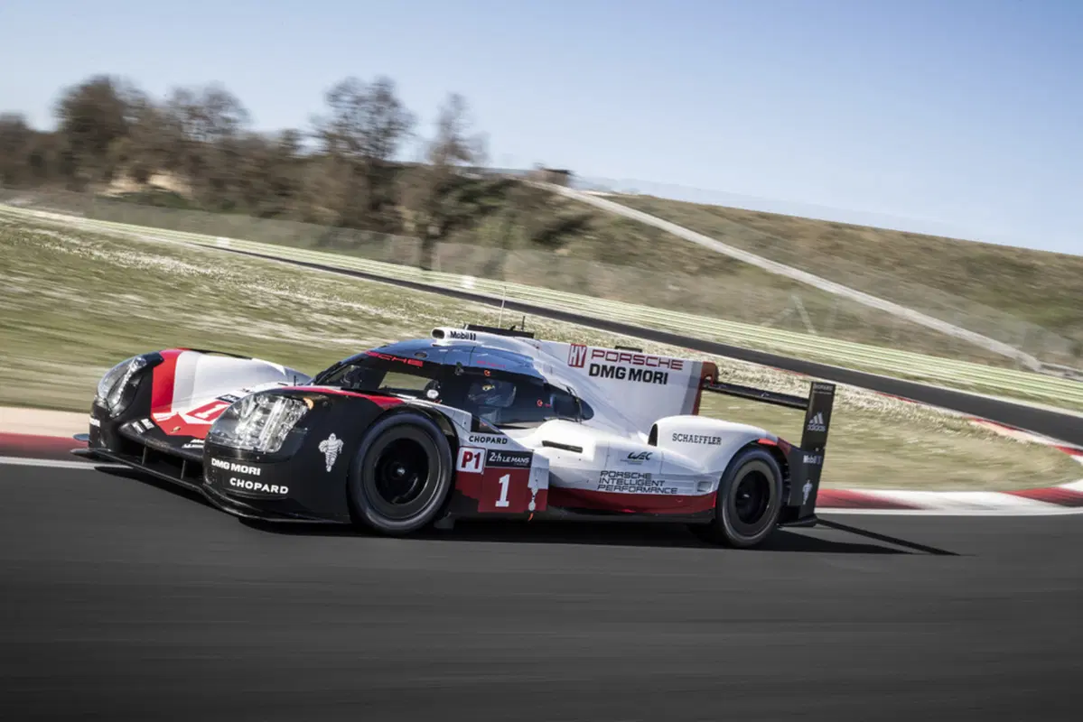 WEC 2017, svelata la Porsche 919 Hybrid