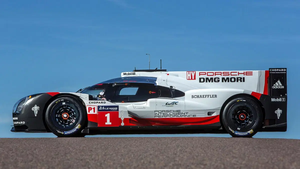 WEC 2017, Prologo: Porsche e Toyota scalpitano per gli allori (4)