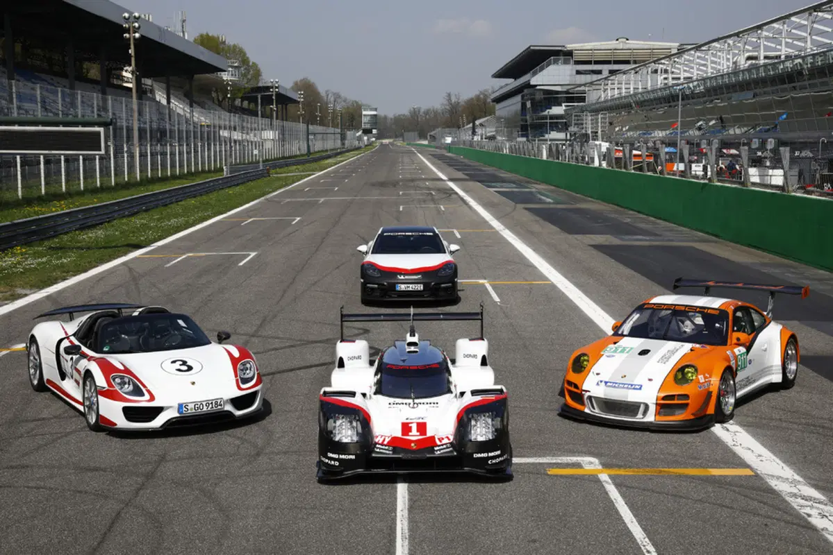 WEC 2017, Prologo: Porsche e Toyota scalpitano per gli allori