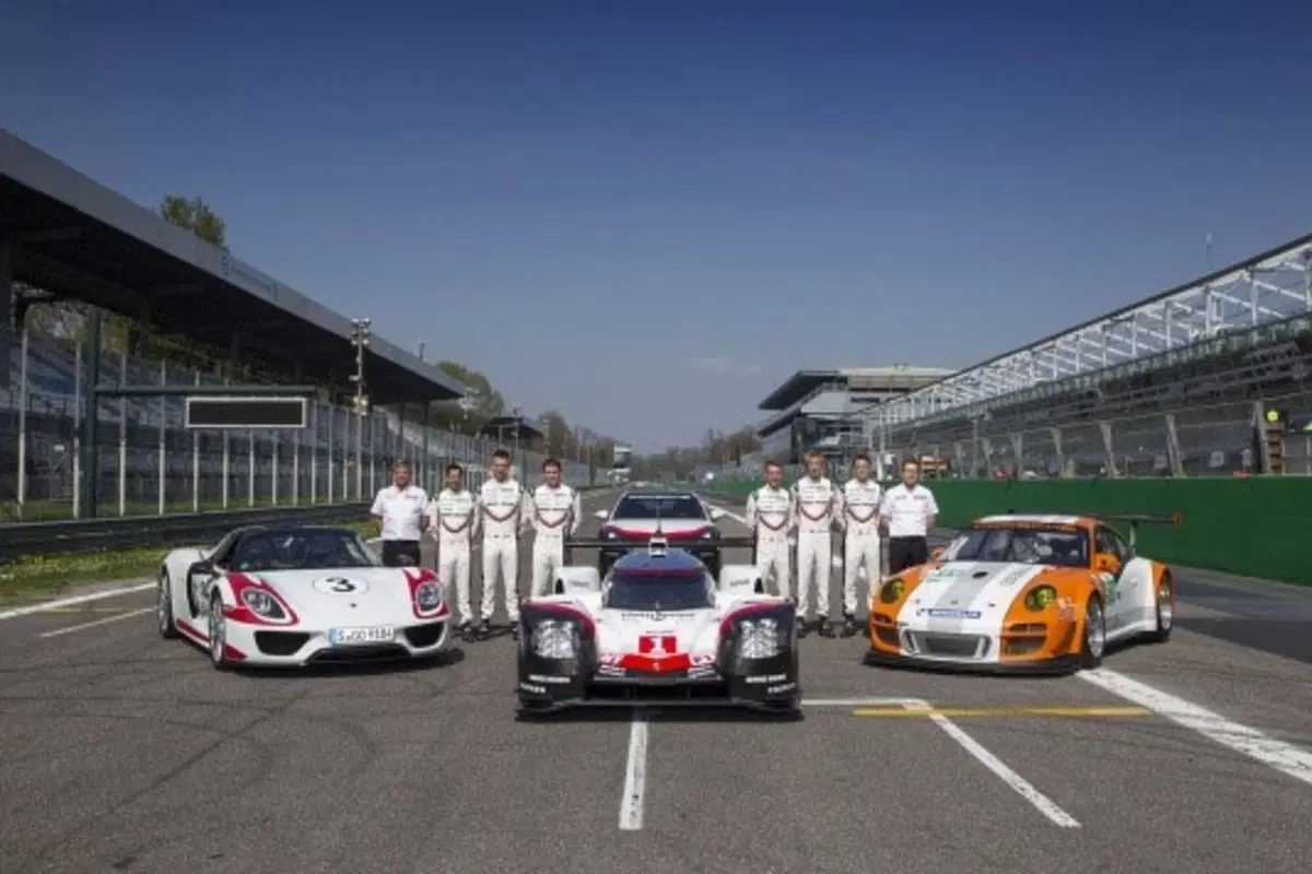 WEC 2017, Prologo: Porsche e Toyota scalpitano per gli allori (8)