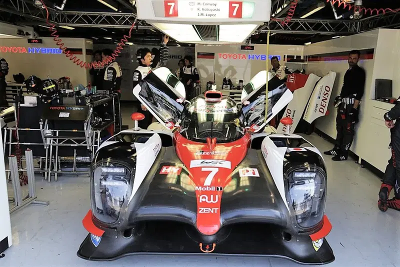 la TS050 H nei box monzesi per l'unico passaggio del WEC in Italia