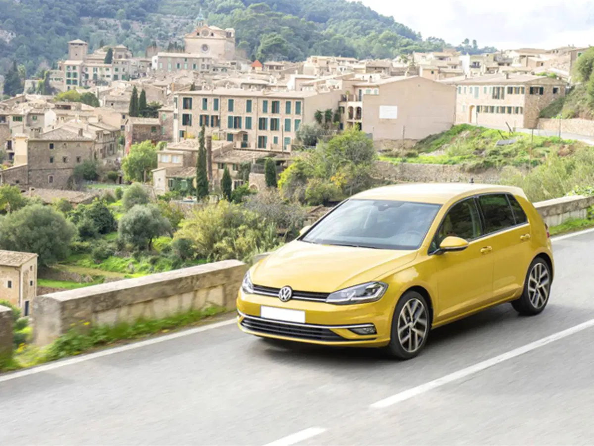 Volkswagen Golf 2.0 TDI 5p. Highline BlueMotion Technology