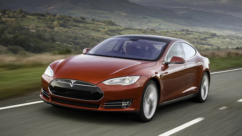 Tesla, arriva il sorpasso su Ford in Borsa