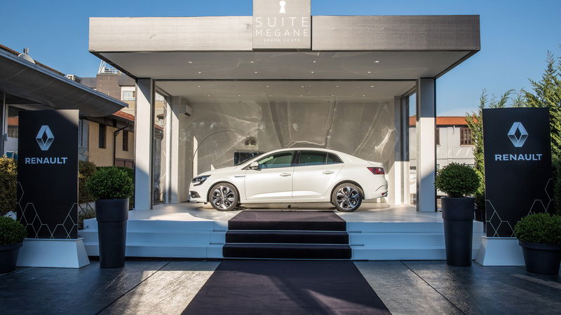 Renault Megane Grand Coup&eacute;, una suite per il Salone del Mobile di Milano