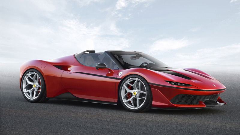 Ferrari J50: viaggio tra le sue linee