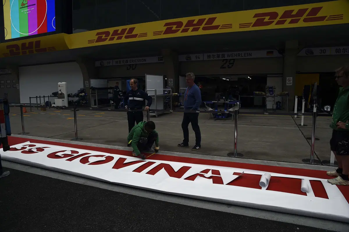 F1, GP Cina 2017: la Giovinazzi-mania e tutte le altre news da Shanghai (30)