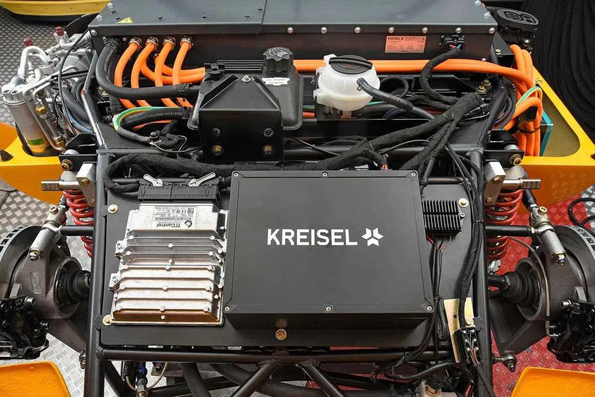 Kreisel Evex 910e: la Porsche 910 che corse Le Mans diventa una stradale elettrica (5)
