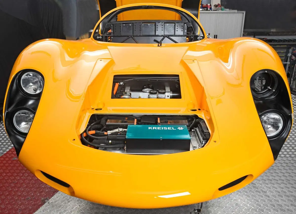 Kreisel Evex 910e: la Porsche 910 che corse Le Mans diventa una stradale elettrica (3)